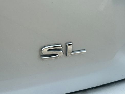 Used 2019 Nissan Pathfinder SL image 13