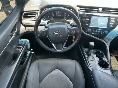 Used 2019 Toyota Camry LE FWD image 9