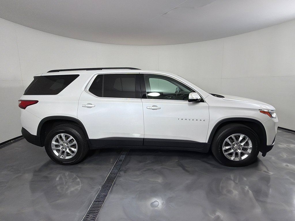 Used 2019 Chevrolet Traverse LT FWD image 4