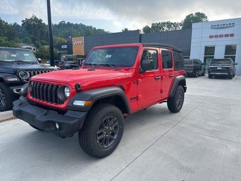 Used 2024 Jeep Wrangler Unlimited Sport AWD/4WD image 11