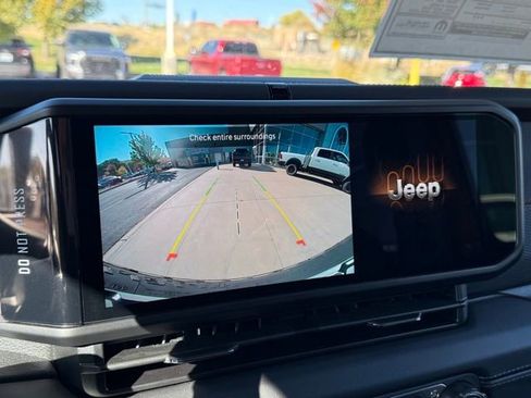 New 2025 Jeep Wrangler Unlimited Rubicon w/ Steel Bumper Group image 19