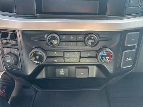 Used 2024 Ford F350 XLT w/ FX4 Off-Road Package AWD/4WD image 17