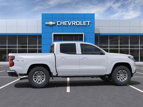 New 2025 Chevrolet Colorado LT w/ LT Convenience Package image 39