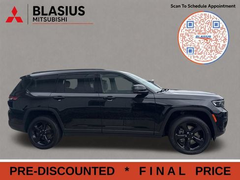 Used 2023 Jeep Grand Cherokee L Laredo AWD/4WD image 4