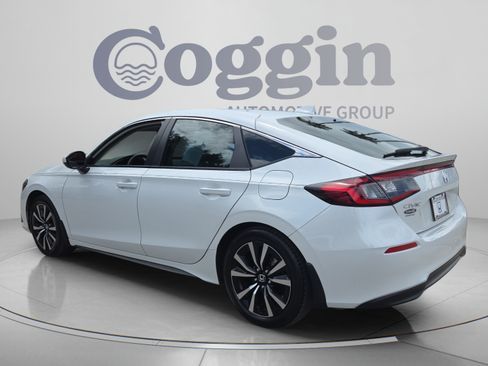 Used 2024 Honda Civic EX-L image 3