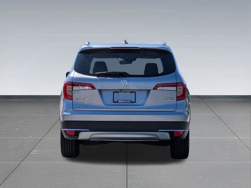 Used 2020 Honda Pilot Touring image 4