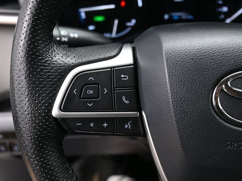 Used 2021 Toyota Sienna LE FWD image 12