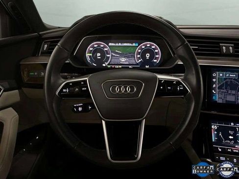 Used 2024 Audi Q8 e-tron Premium image 10