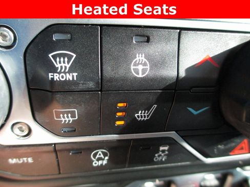 Used 2023 Jeep Gladiator Mojave w/ Cold Weather Group image 16