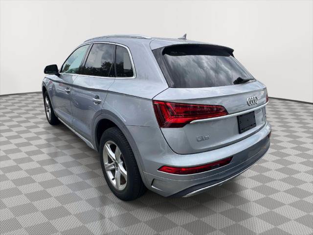 Used 2023 Audi Q5 2.0T Premium w/ Convenience Package AWD/4WD image 4