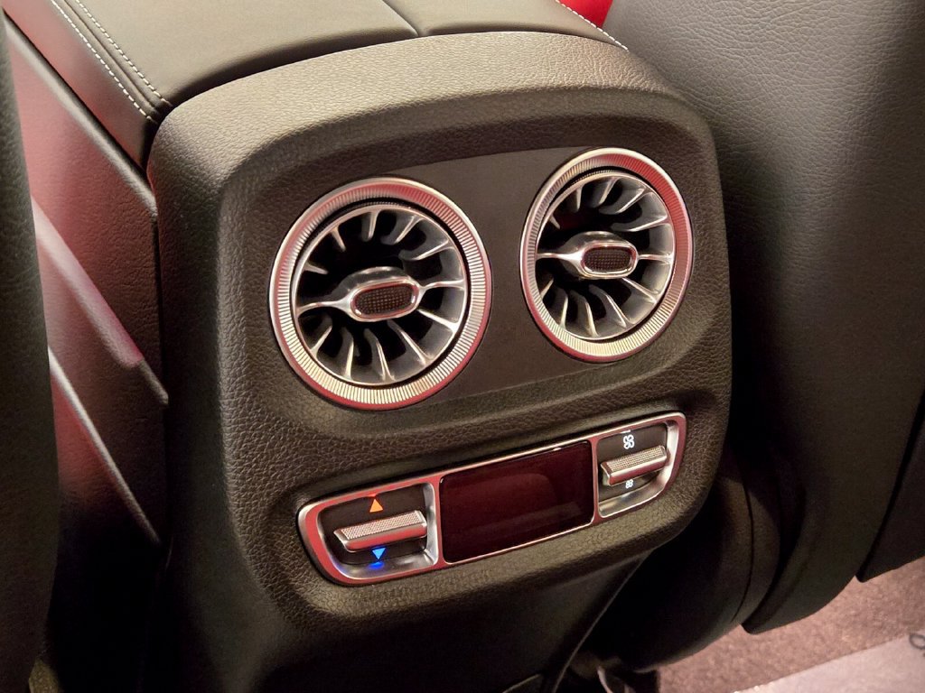 Used 2023 Mercedes-Benz G 550 image 23
