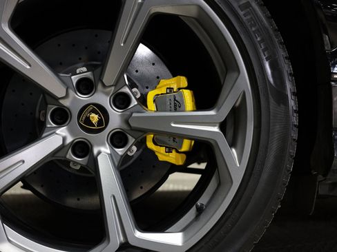 Used 2023 Lamborghini Urus S image 22