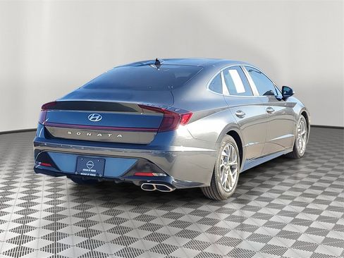 Used 2021 Hyundai Sonata SEL w/ Convenience Package image 3