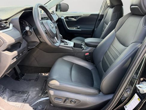 Used 2023 Toyota RAV4 XLE Premium AWD/4WD image 16