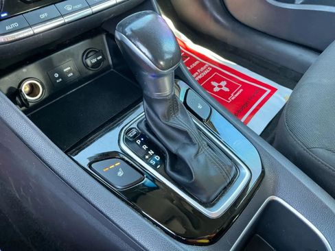 Used 2019 Hyundai Ioniq SEL image 34