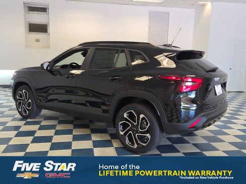 New 2026 Chevrolet Trax RS w/ Driver Confidence Package FWD image 5