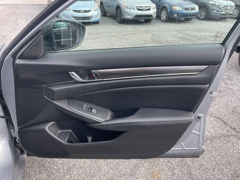 Used 2022 Honda Accord Sport image 36