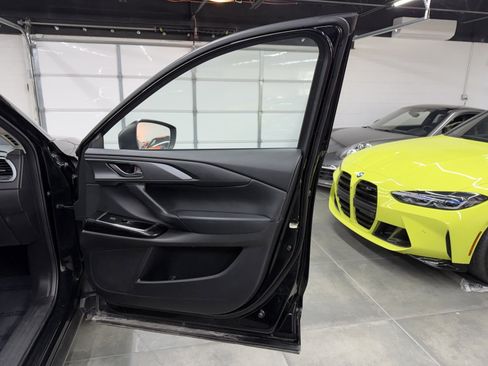 Used 2023 MAZDA CX-9 Touring image 27