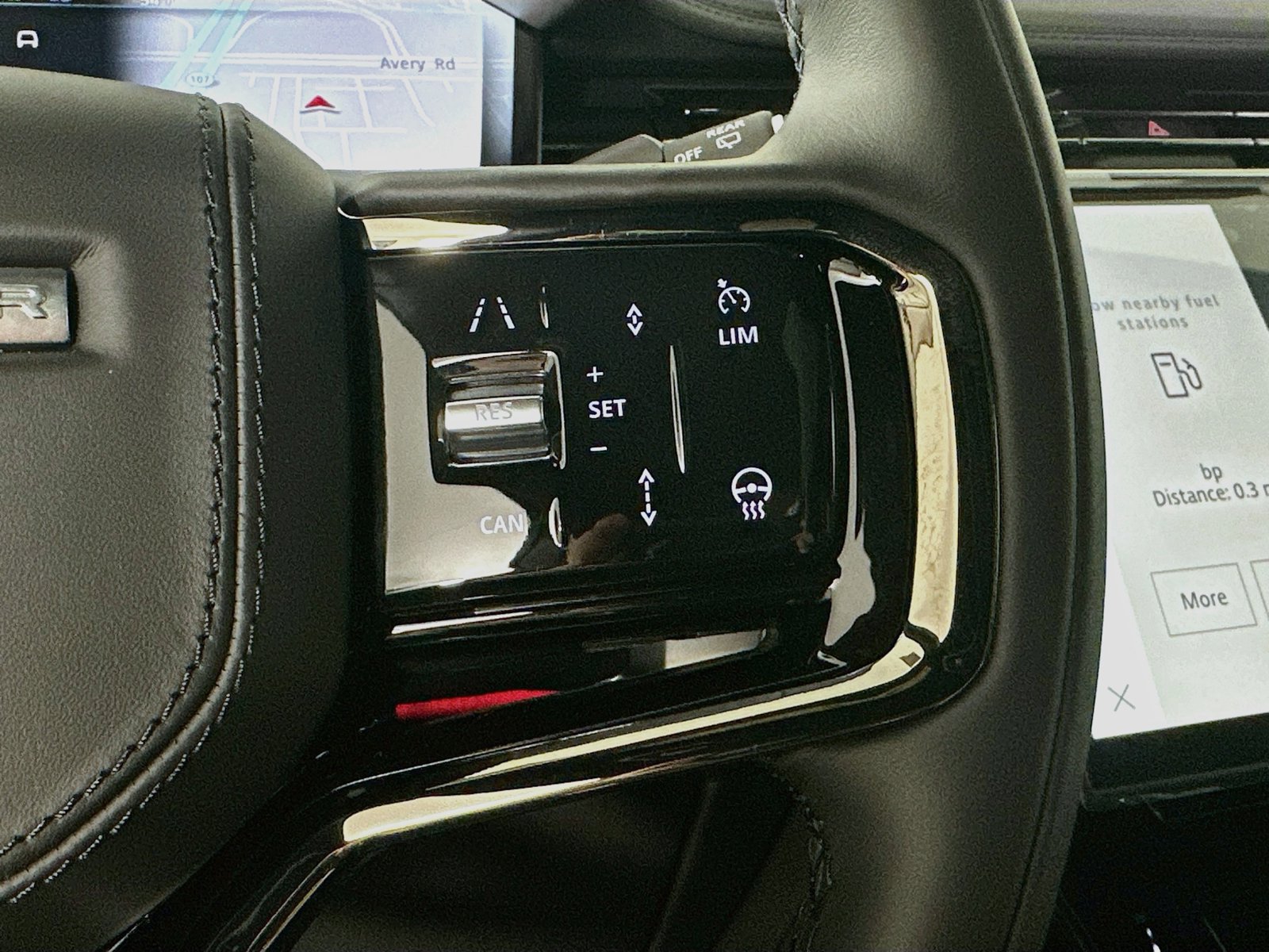 New 2027 Land Rover Range Rover Sport Dynamic SE AWD/4WD image 19