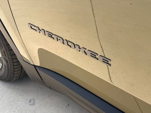 New 2026 Jeep Cherokee Laredo AWD/4WD image 28