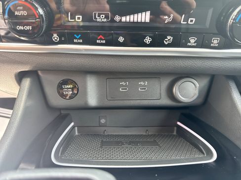 Used 2024 Nissan Rogue SL w/ SL Premium Package FWD image 23