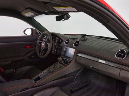 Used 2023 Porsche 718 Cayman GT4 RS image 32