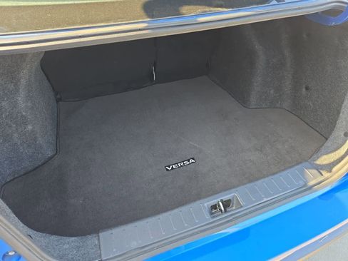 Used 2021 Nissan Versa SV image 30