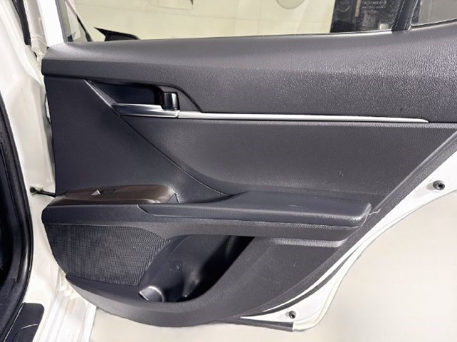 Used 2021 Toyota Camry SE FWD image 26