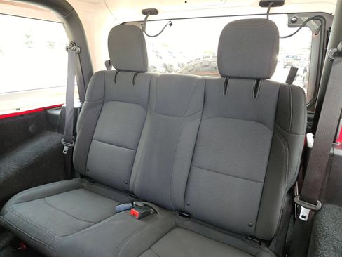 Used 2020 Jeep Wrangler Sport AWD/4WD image 14