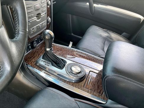 Used 2017 Nissan Armada Platinum w/ Captain Seat Package RWD image 15