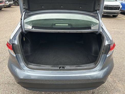 Used 2024 Toyota Corolla LE FWD image 30