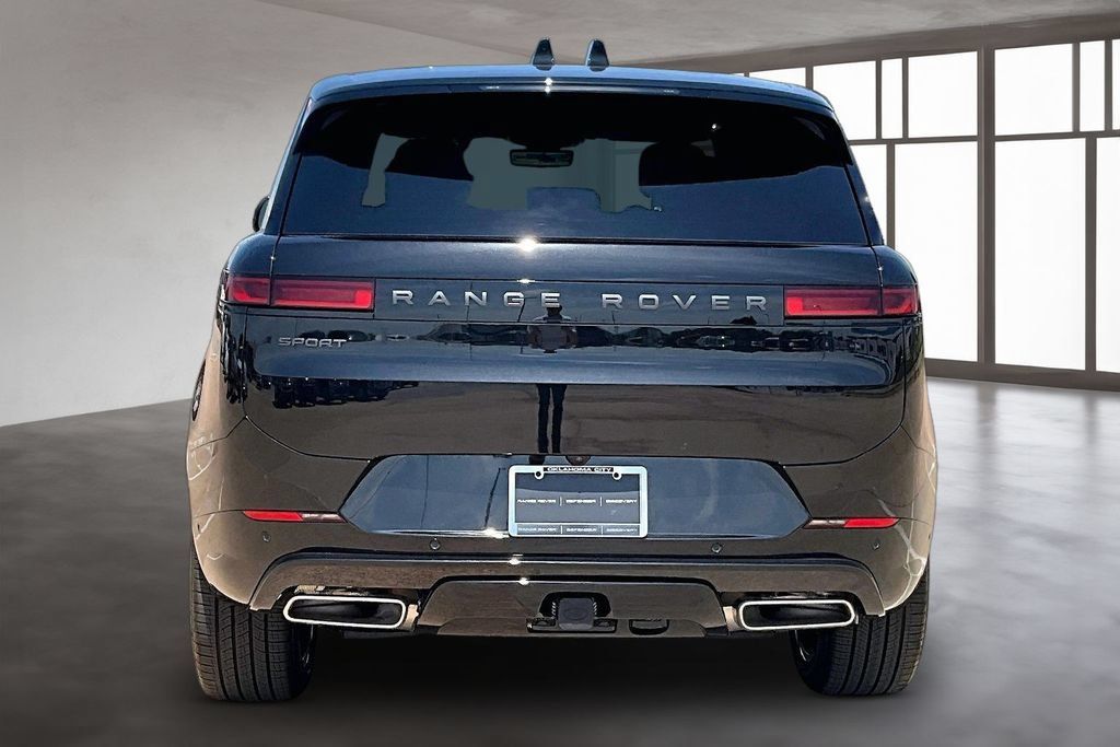 New 2026 Land Rover Range Rover Sport Dynamic SE AWD/4WD image 4