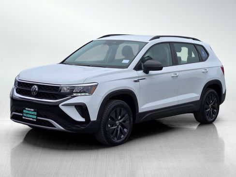 Used 2024 Volkswagen Taos S image 8