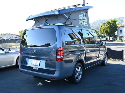 Used 2018 Mercedes-Benz Metris image 4
