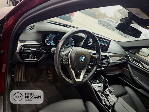 Used 2023 BMW 530e xDrive image 11