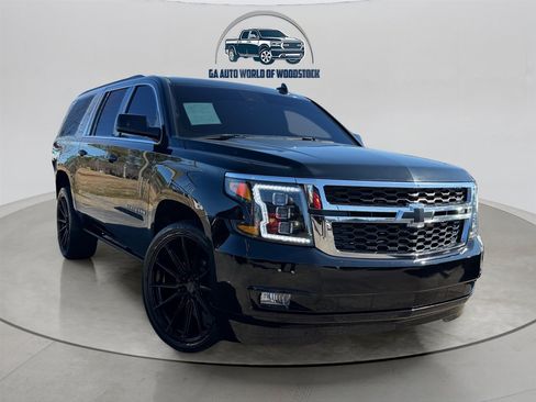 Used 2020 Chevrolet Suburban LT image 5