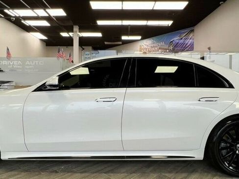 Used 2023 Mercedes-Benz S 500 4MATIC w/ AMG Line image 2
