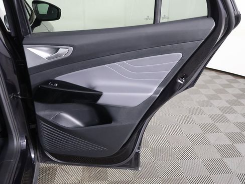 Used 2024 Volkswagen ID.4 Pro S image 28