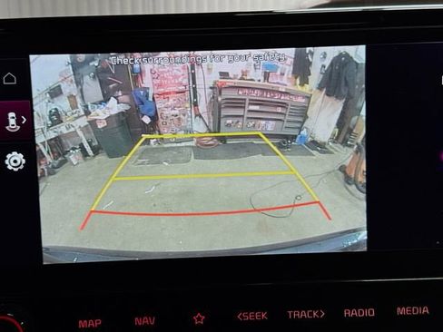 Used 2023 Kia Forte GT-Line image 22