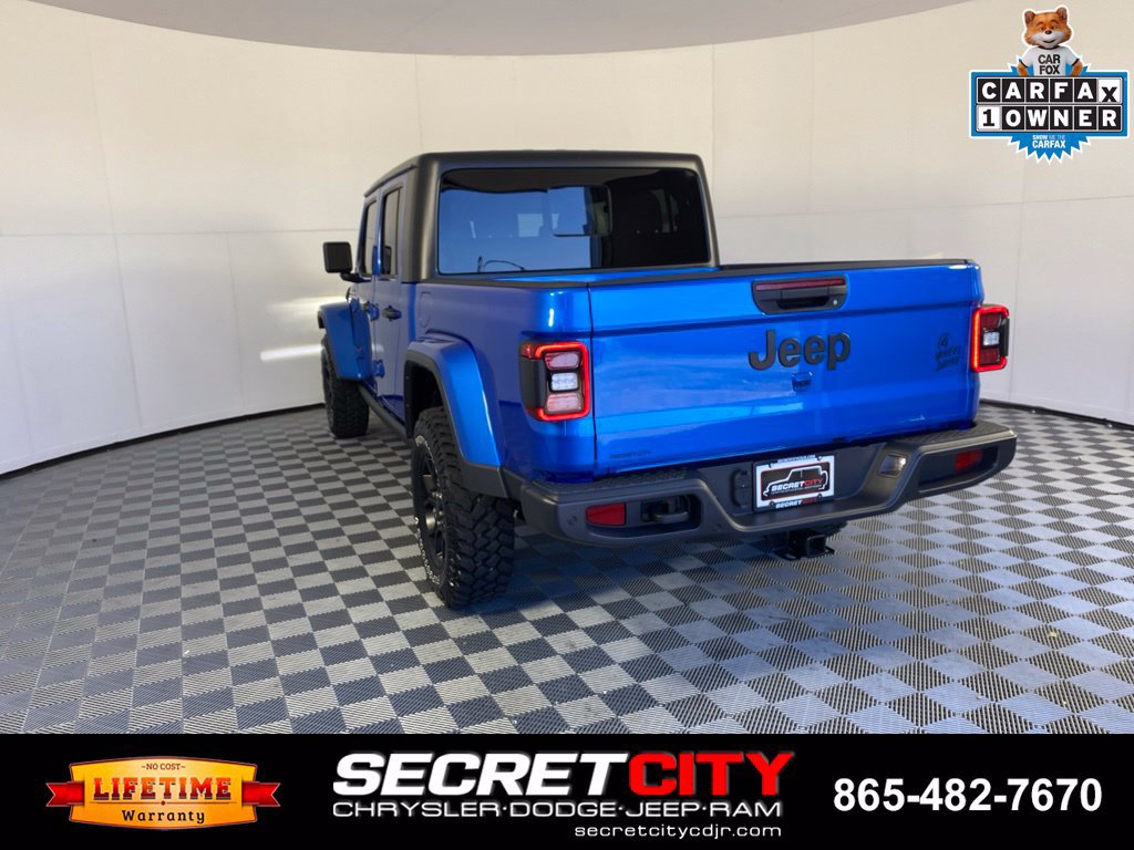 Used 2025 Jeep Gladiator Sport AWD/4WD image 5
