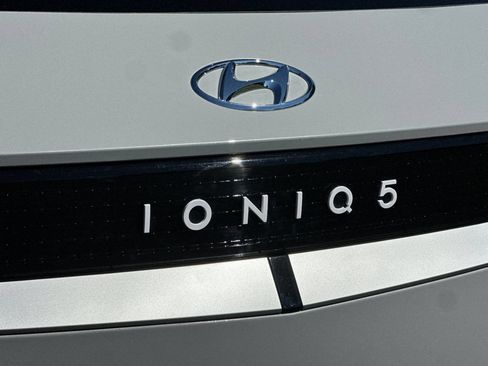 Used 2024 Hyundai Ioniq 5 SEL RWD image 28