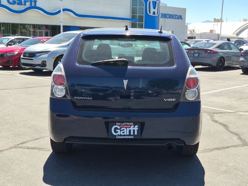 Used 2009 Pontiac Vibe w/ Preferred Package FWD image 7