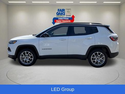 Certified 2025 Jeep Compass Limited AWD/4WD image 11