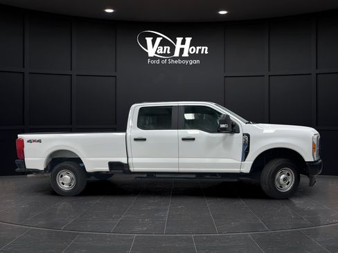 Used 2023 Ford F350 XL AWD/4WD image 8