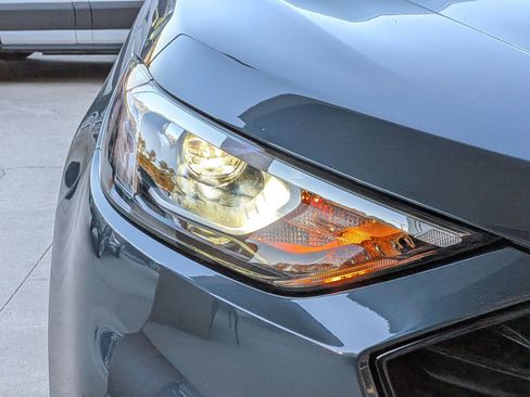 Certified 2024 Ford Edge SE w/ Black Appearance Package image 13