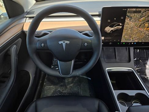 Used 2023 Tesla Model Y Long Range image 12