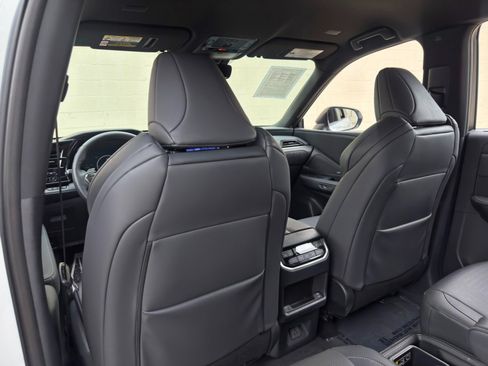 Used 2024 Lexus TX 500h AWD w/ Technology Package image 36