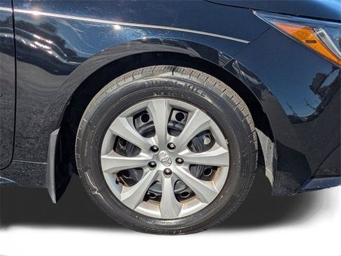 Used 2024 Toyota Corolla LE image 11