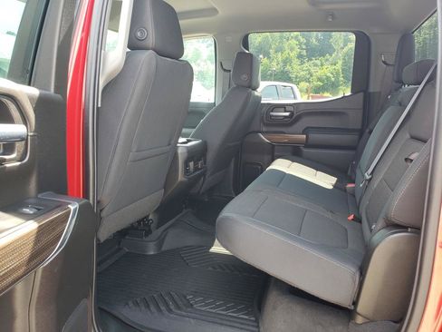 Used 2021 Chevrolet Silverado 1500 LT Trail Boss w/ Bed Protection Package AWD/4WD image 12