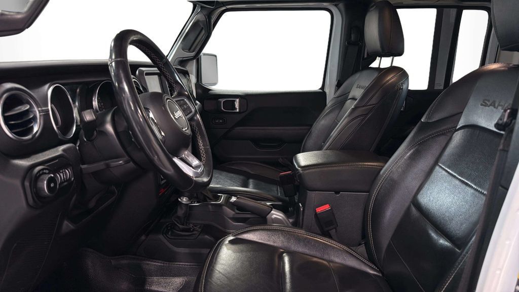 Used 2021 Jeep Wrangler Unlimited Sahara w/ Uconnect 4C Nav & Sound Group AWD/4WD image 21